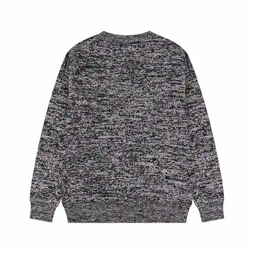 Essentials Grey Sweatshirt – Relaxed Streetwear Crewneck